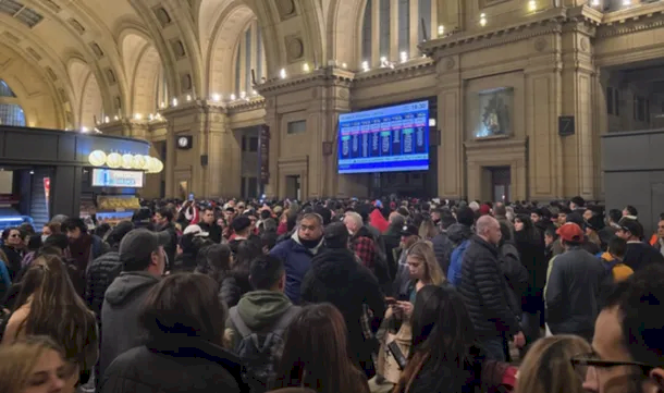 CANCELACIONESTRENROCA