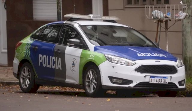POLICIA LA PLATA