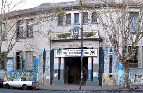 COLEGIO DENUNCIA