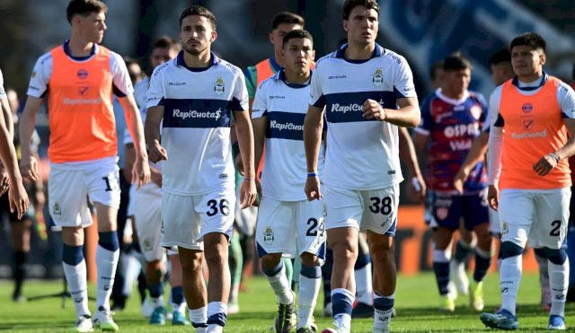 DERROTA DE GIMNASIA