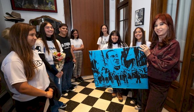 JOVENES CRISTINA