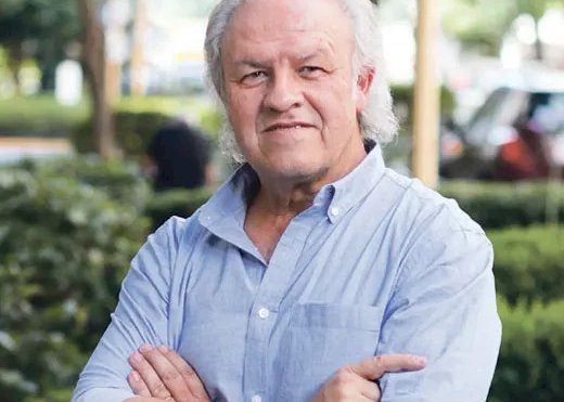 César “Banana” Pueyrredón relanza “Cuando Amas a Alguien”