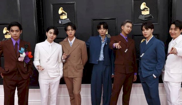 bts huesped