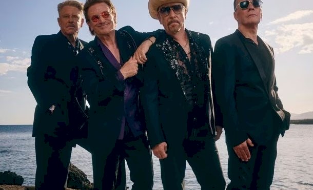 U2RIVERGIRA