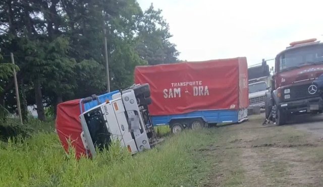 CAMION SINIESTRO
